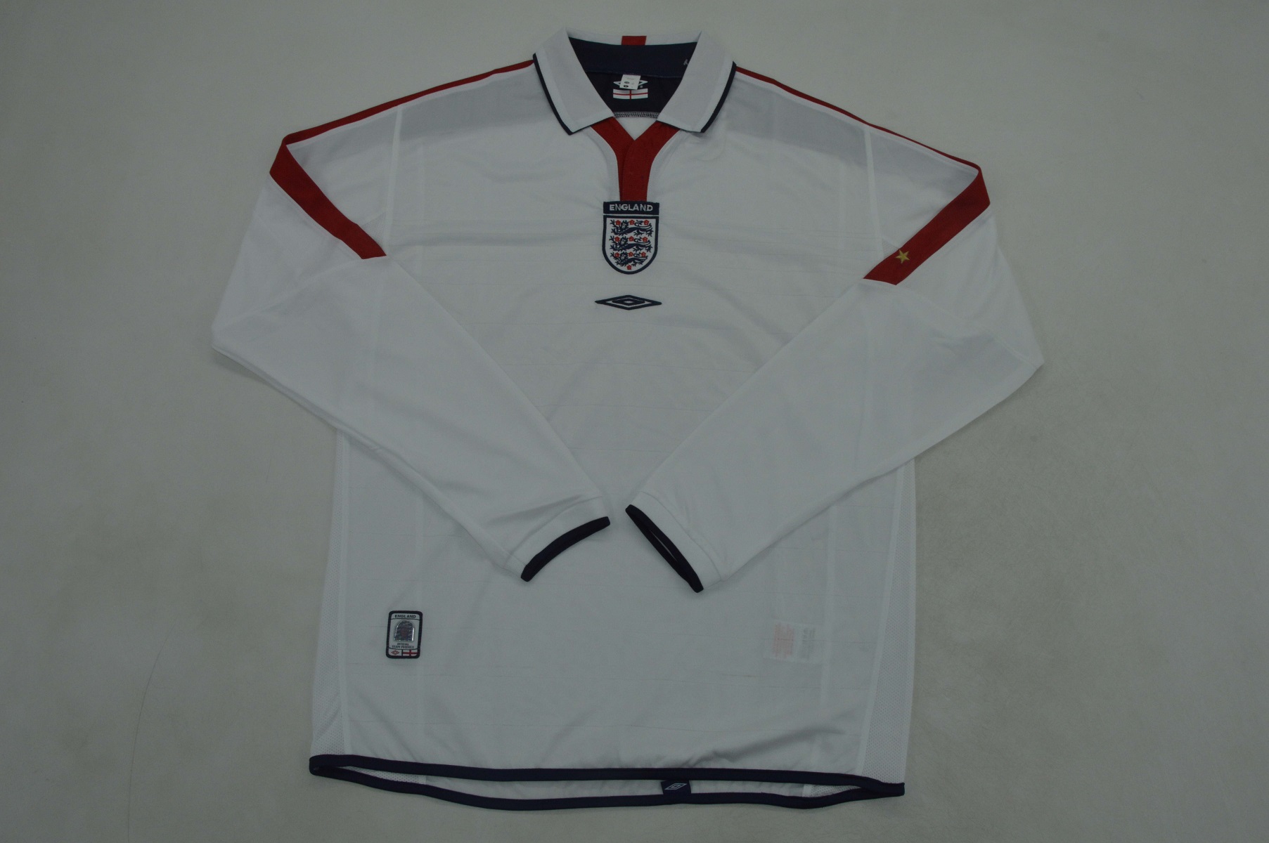 AAA Quality England 2004 Euro Cup Home Long Soccer Jersey
